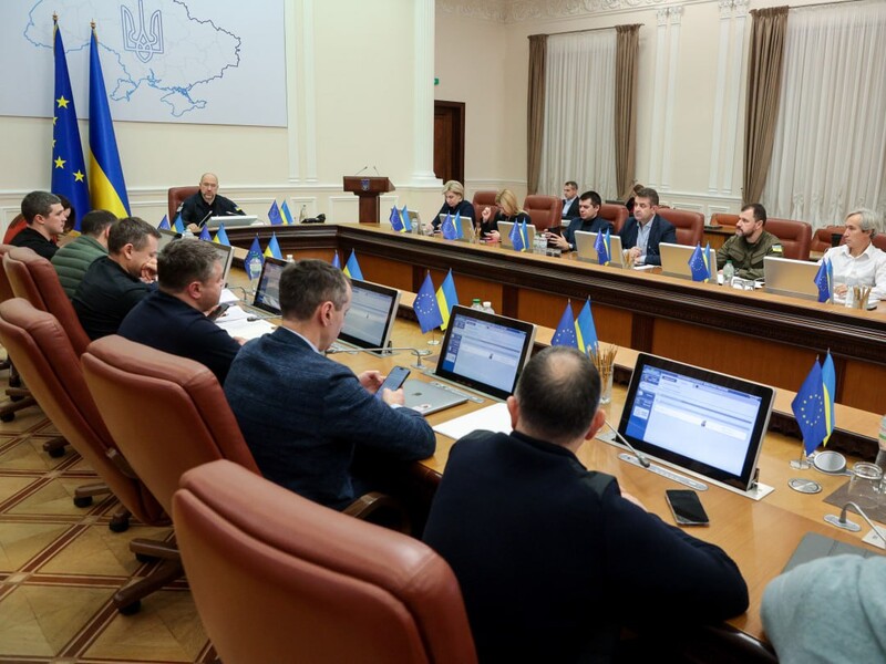 Ветерани-підприємці зможуть оплатити оренду нежитлових приміщень або землі коштами грантів програми "єРобота" – Шмигаль