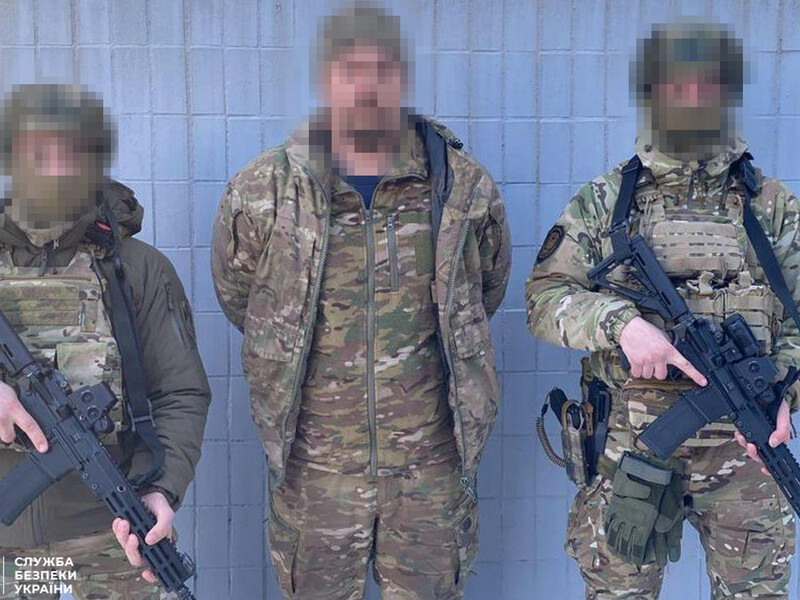 В Днепре задержали военного с женой по подозрению в подготовке терактов