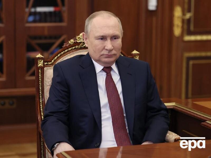Путін у День перемоги знову не згадував про фашизм. Любов Дугіна до фашизму стає ідеологією? – Муратов